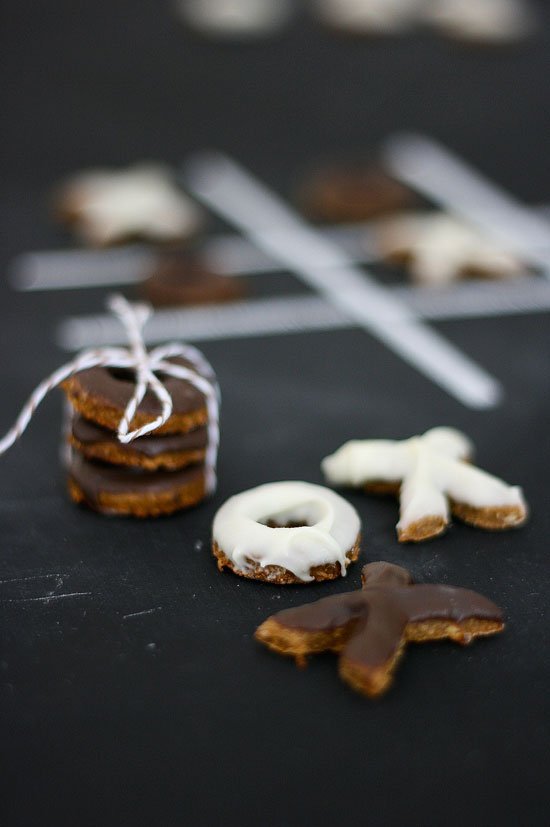 Valentines-Day-DIY-Dog-Treat-Recipe-_-Pretty-Fluffy