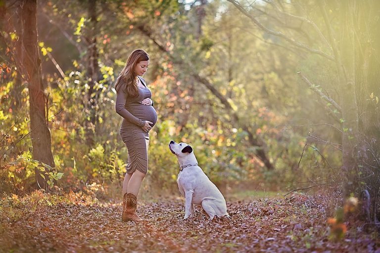 Dog Friendly Maternity Session by April Ziegler Photography