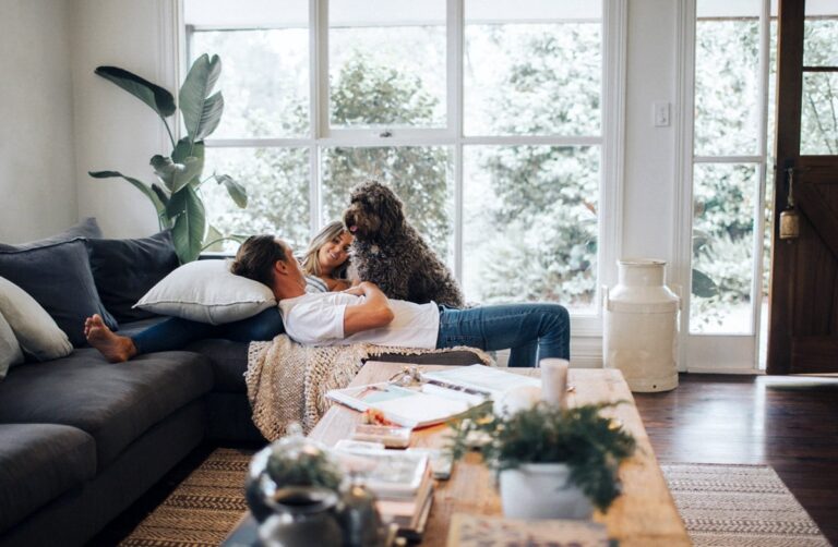 5 Reasons to Do an In-Home Pet Photo Shoot