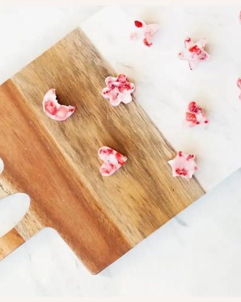 Frozen Strawberry & Coconut Oil Dog Treats (2 Ingredients)